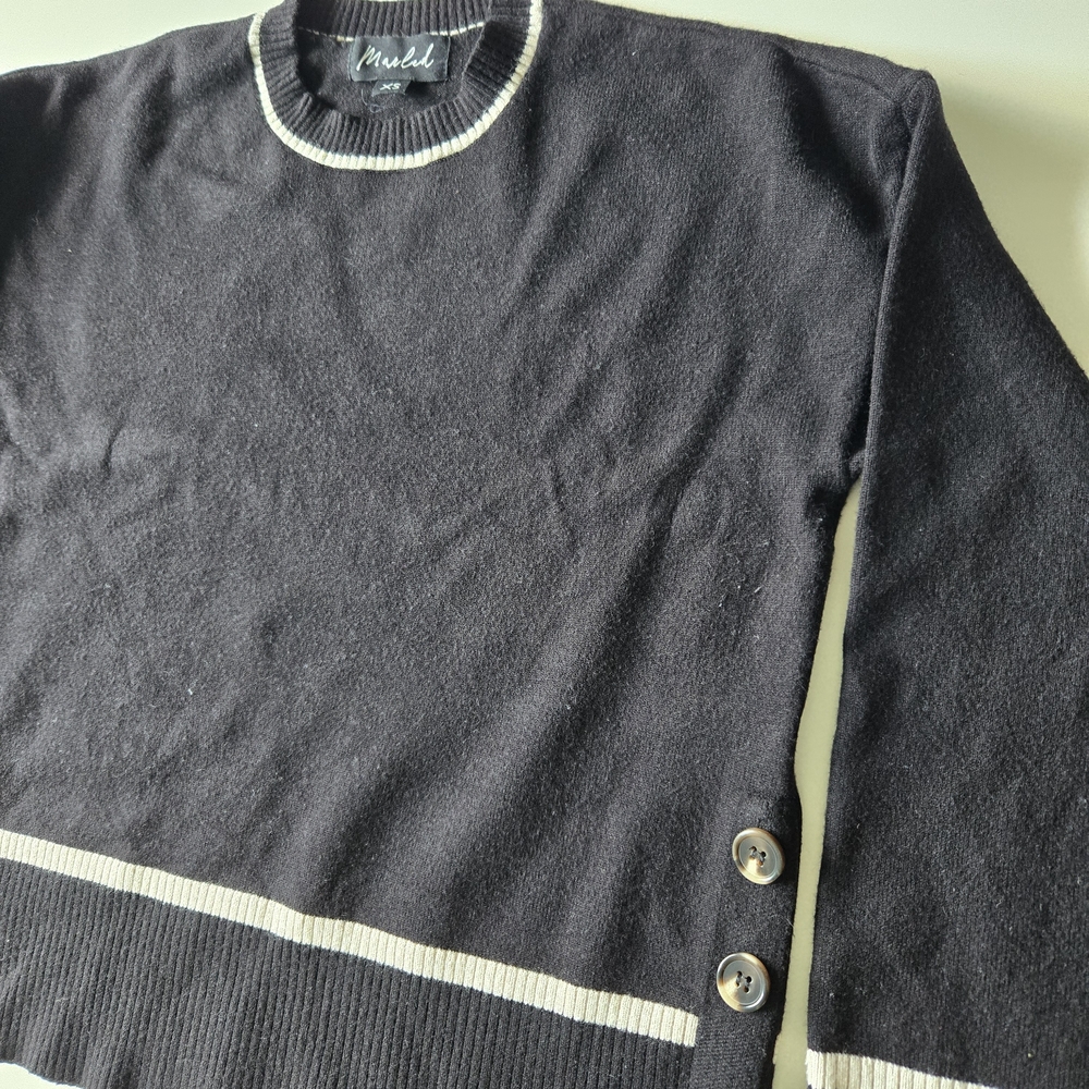 Marled by Reunited Black & White Stripe Crewneck Knit Sweater - Picture 4 of 8